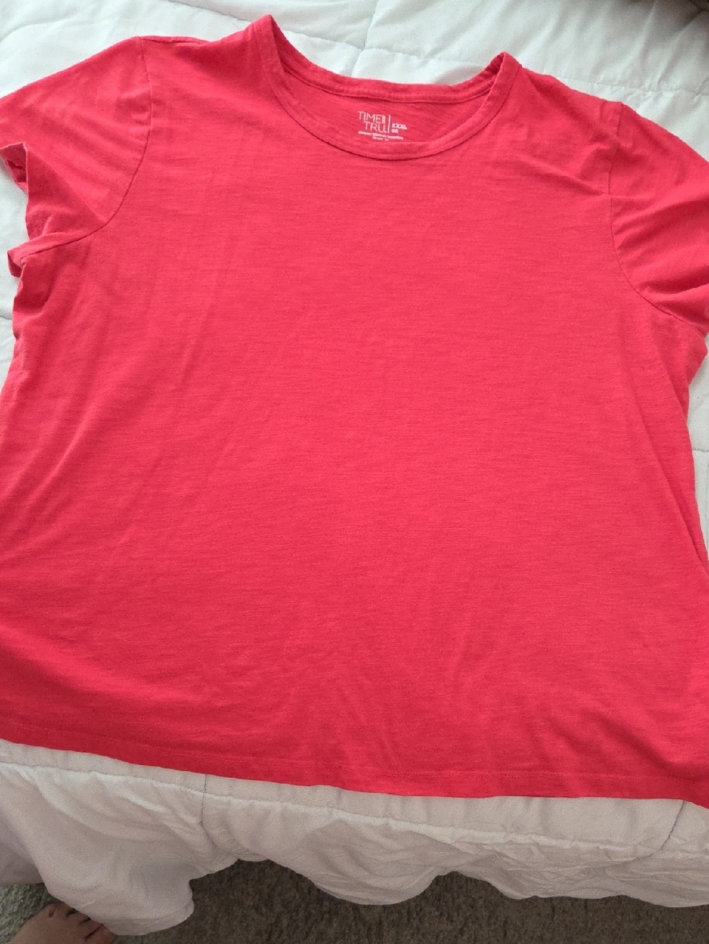 Time and Tru Red Short Sleeve Tee